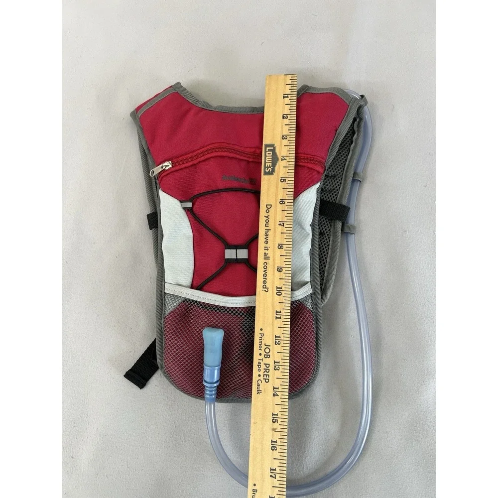 Avalanche Explorer Hydration Bag w/Interior‎ Reservoir 34 oz Capacity Red/Gray